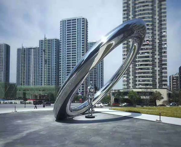 安徽雕塑公司的雕塑作品在公園綠地中的布置原則是什么？